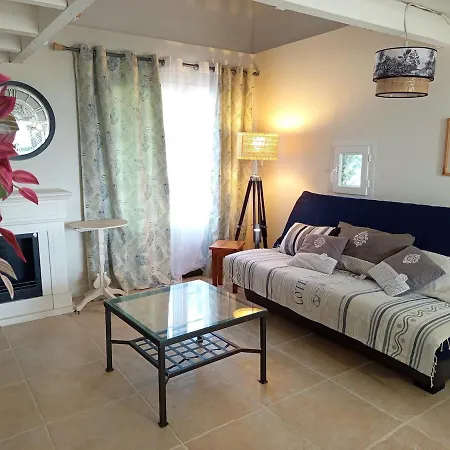 Holiday home Maison & Dependance 9 Pers Avec Piscine Le Pian-sur-Garonne